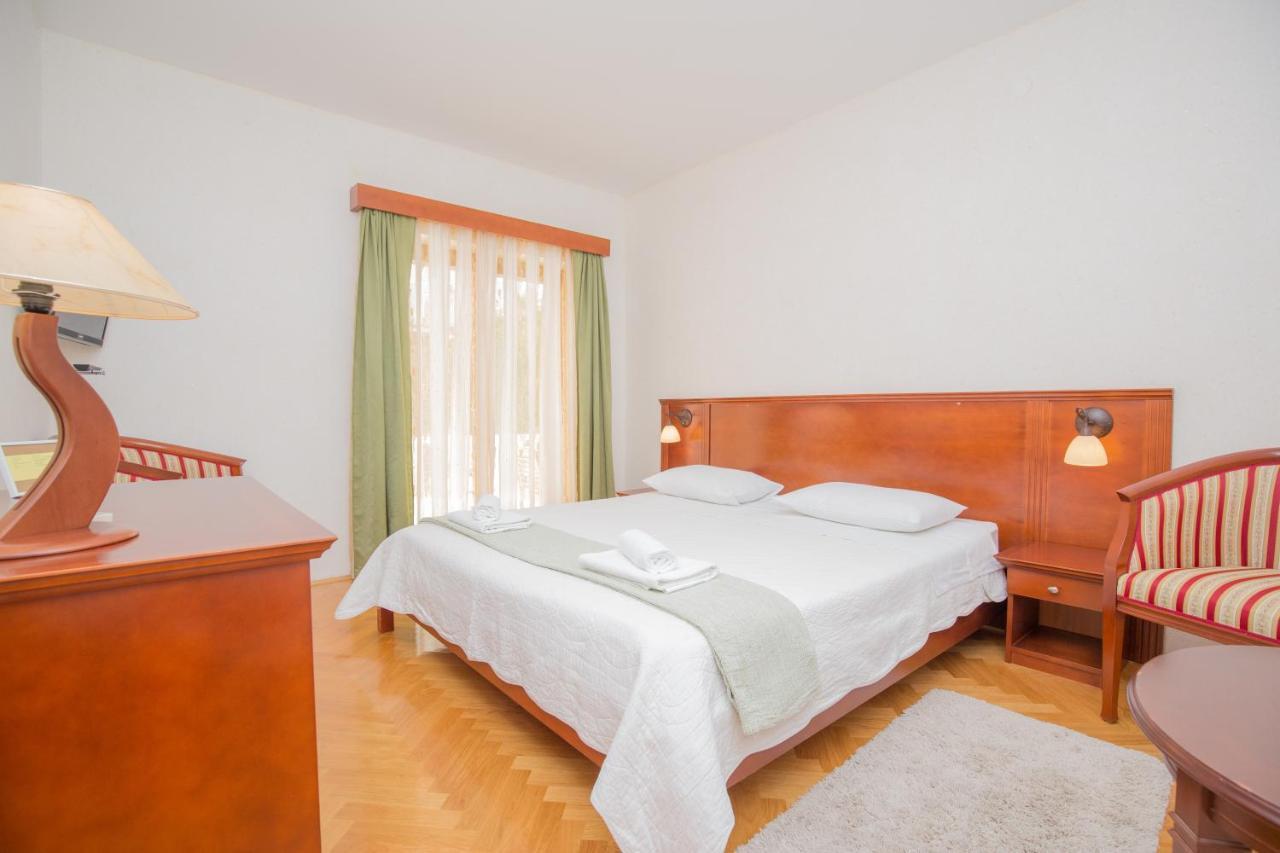 פרימוסטן Rooms Plava Laguna מראה חיצוני תמונה