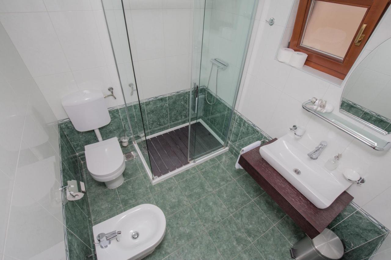 פרימוסטן Rooms Plava Laguna מראה חיצוני תמונה