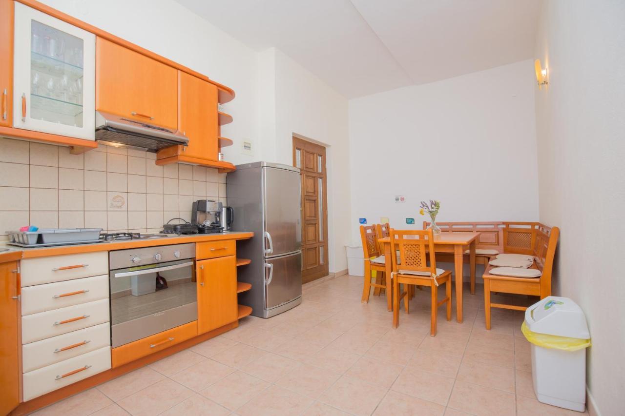 פרימוסטן Rooms Plava Laguna מראה חיצוני תמונה