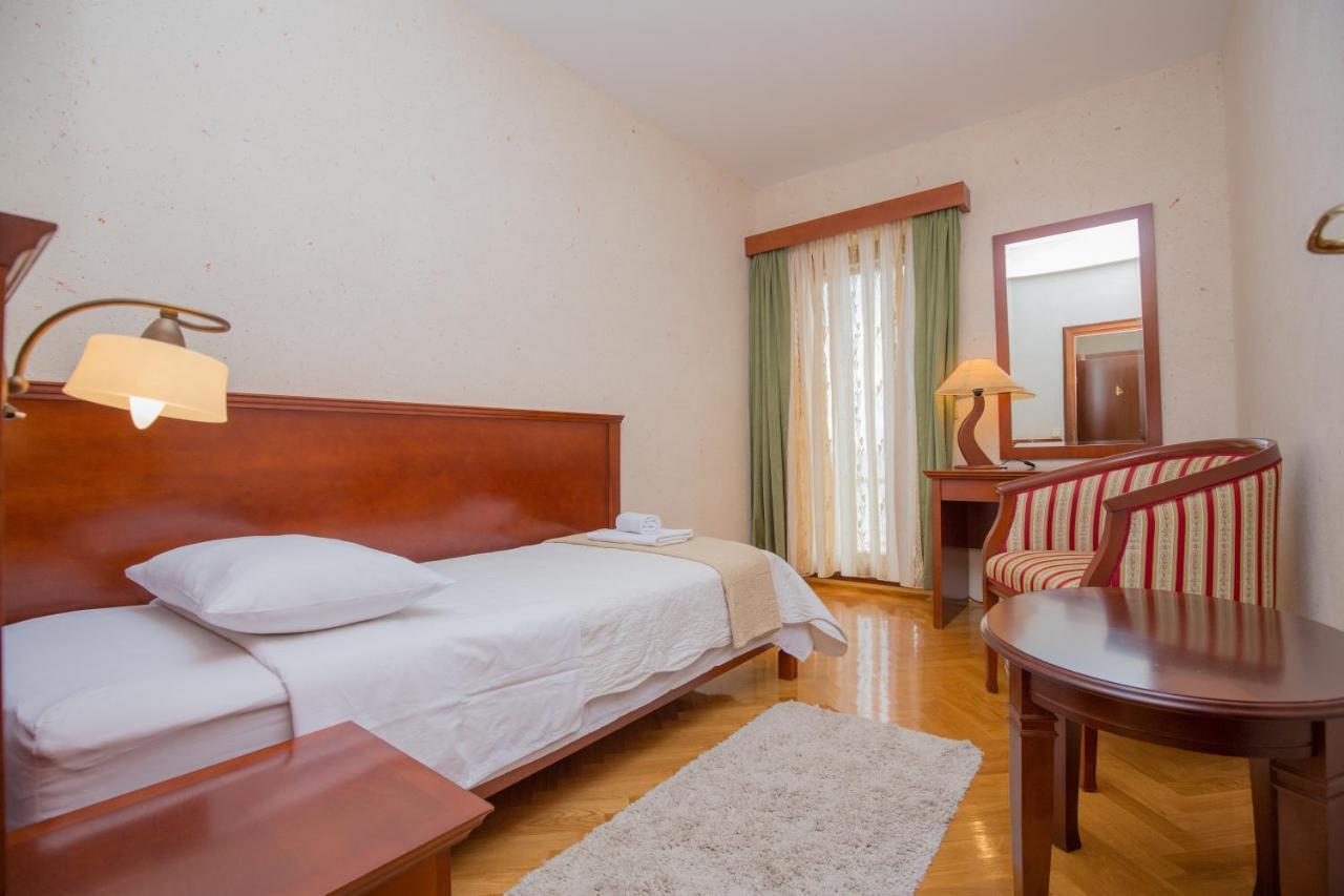 פרימוסטן Rooms Plava Laguna מראה חיצוני תמונה